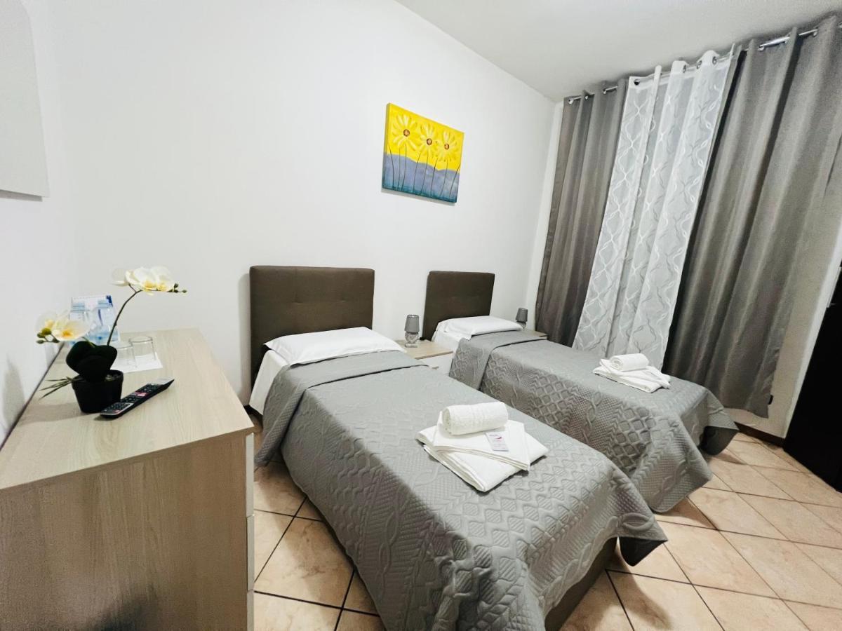 Casa Vacanza Elena 2 Верона Екстериор снимка